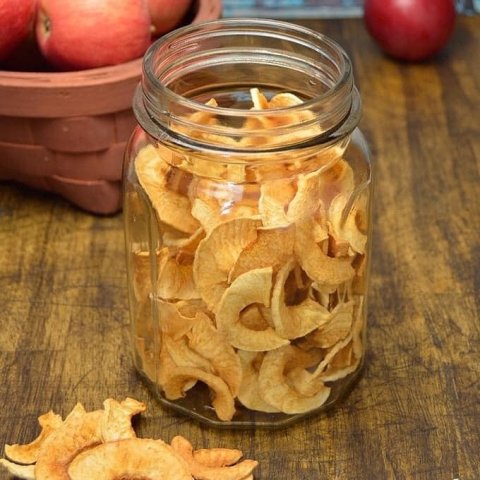 Sušené jablká z jabĺk bez chemického ošetrenia